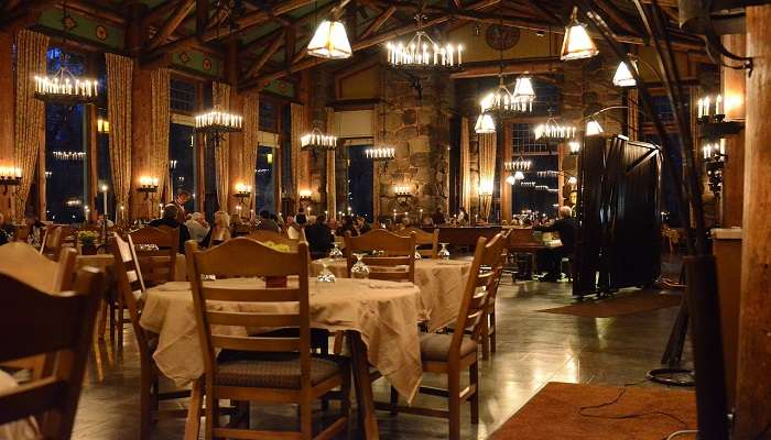 Traditional North Indian food with comfortable environment