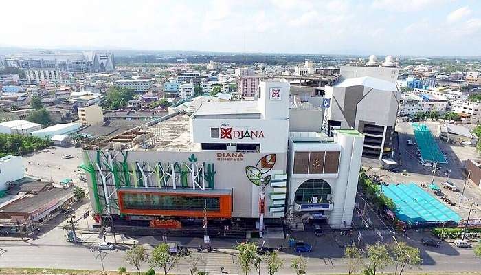 Diana Hatyai Shopping Complex in the middle of the city