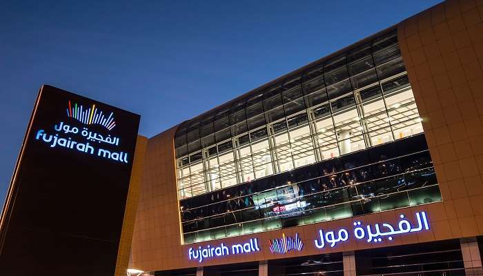 Fujairah Mall View in Evening, the top-rated Shopping mall in Fujairah.