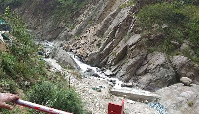 Gaurikund trail near Chorabari Tal Kedarnath.