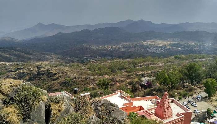 Scenic view from the summit of Guru Shikhar at Trevor’s tank.