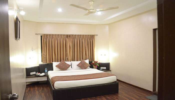 Vijay Residency is one of the best cheap hotels that any traveller may find convenient for their stay in Ballari.