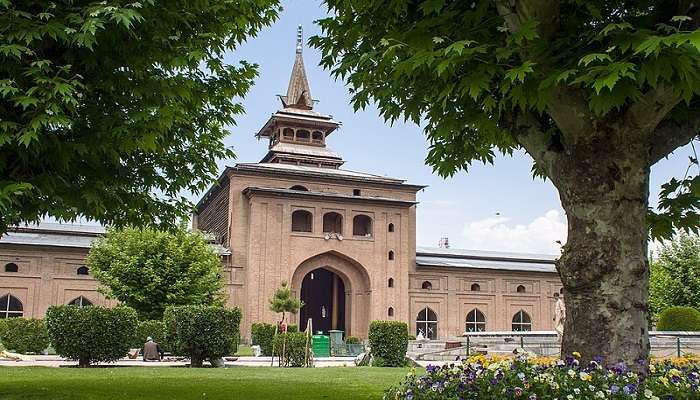 Jamia Masjid near Hari Parbat Kashmir.