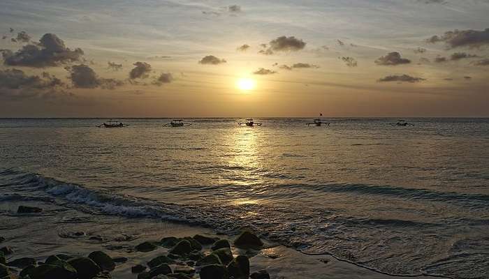 Enjoy the Waterbom Waterpark and the Kuta Beach on Bali