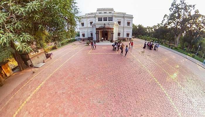 Entrance of Lal Bagh in Indore city