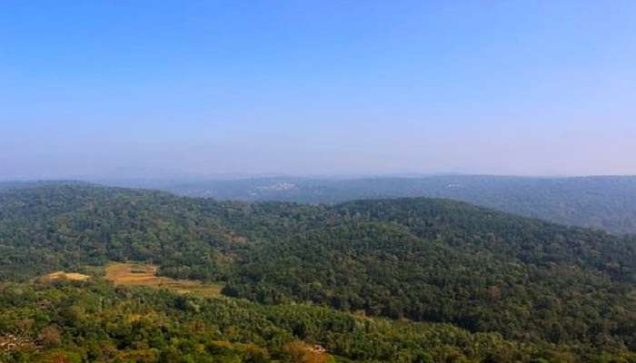  Valley view from Raja’s Seat.