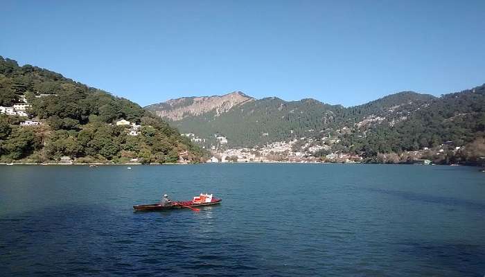 Seren waters at Nainital Lake