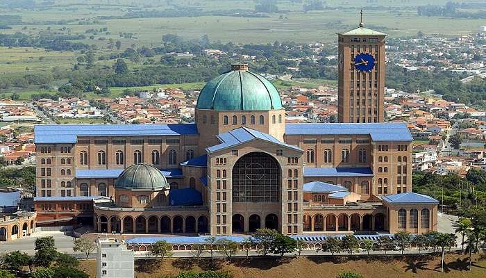 visit and explore the beauty of National Shrine Basilica of Our Lady of Ransom which is also known as Vallarpadam Basilica in willingdon island