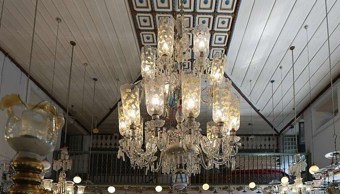 the interior views of Paradesi Synagogue.