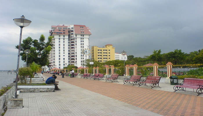  The musical Queen’s Walkway near Ravipuram, Kochi