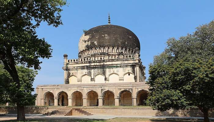 The Tomb of Sultan Muhammad Qutb Shah