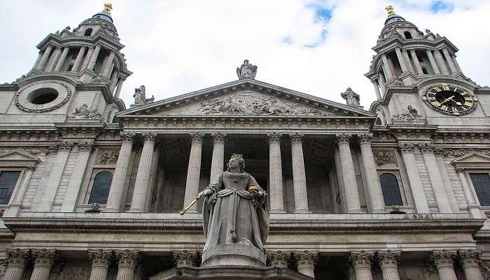 St Paul's Cathedral Front View