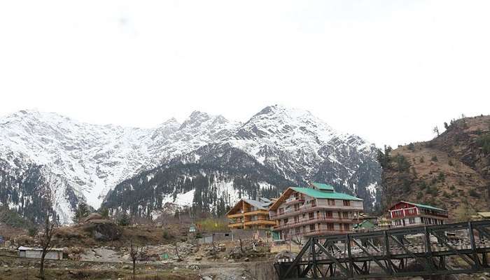 Visit Manali to Kaza by road.