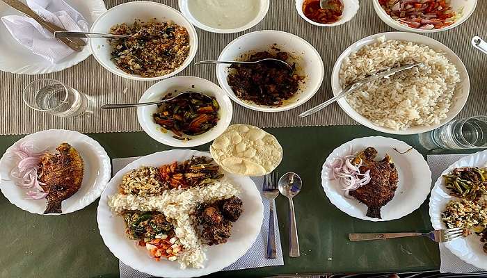 A classic Kerala spread with seafood and other local staples is the most sought in this rest in Kerala.