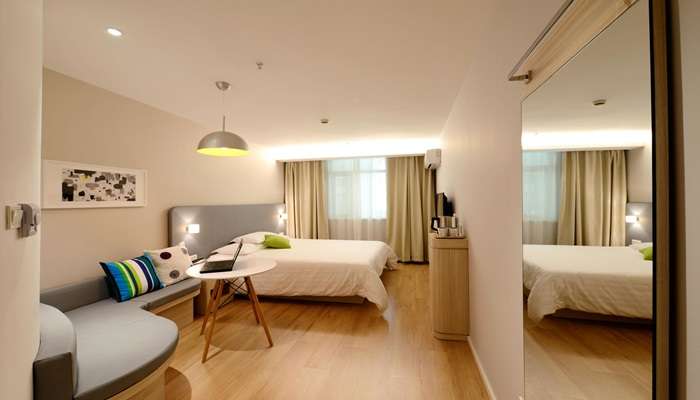 Cozy bedroom suite overlooking the garden