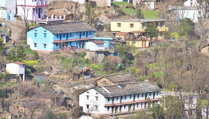 scenic view of Sari Village