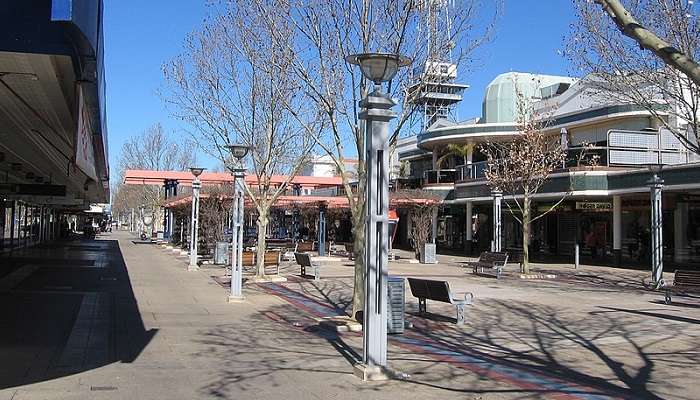 The Goulburn River passing through Shepparton city