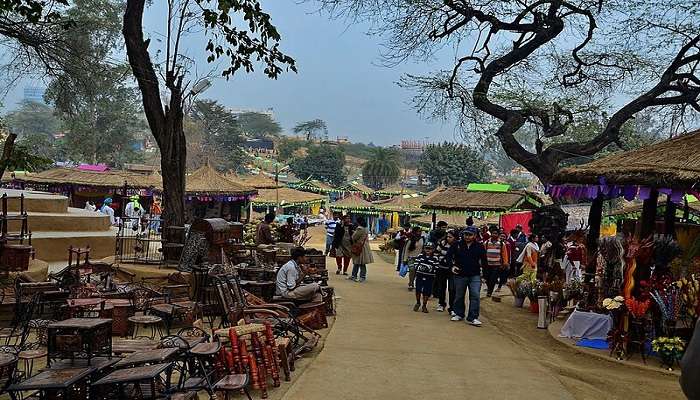 Experience Surajkund Mela, one of the premier places to visit near Noida for cultural delights