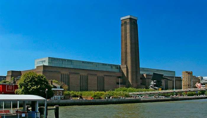 Outside view of Tate Modern Tower