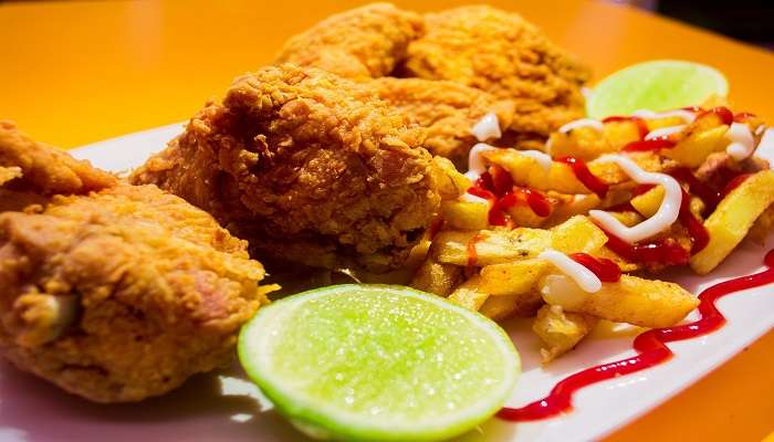 Fried chicken with French fries and mayo, in one of the best Pubs in Narrandera