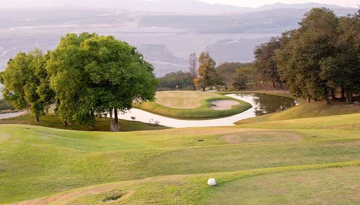 Girl playing golf at The Blenheim Golf Club