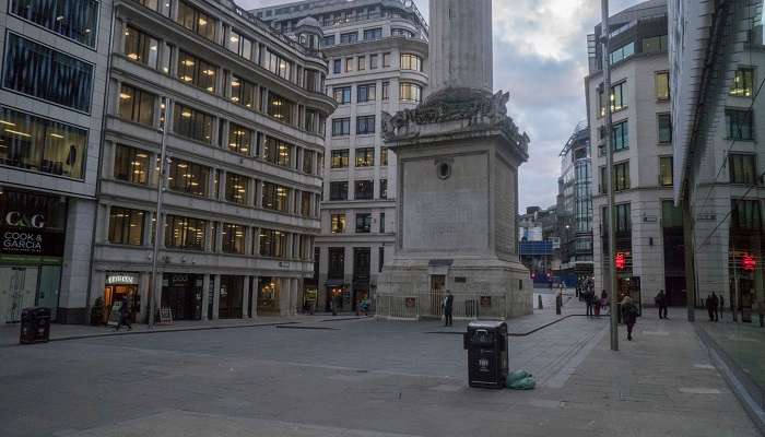 The Monument to the Great Fire of London 