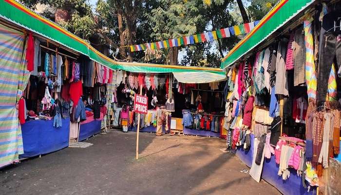 Active Tibetan & Bhotia Market in Nainital on the route from Mumbai To Neem Karoli Baba.