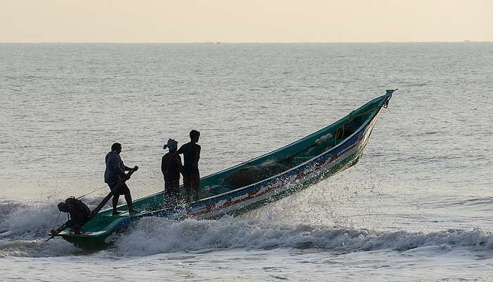 Fishing boat near Mahabalipuram, an activity you can try