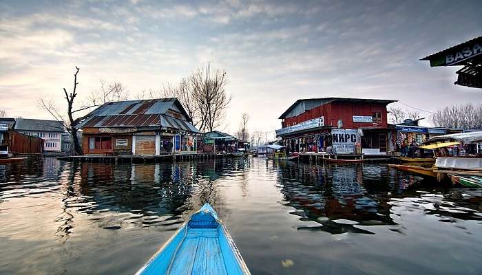 Floating markets on Dal Lake.