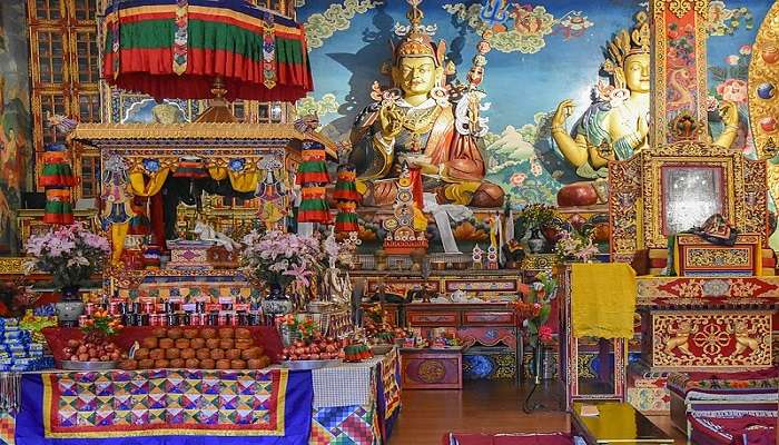 जांग ढोक पालरी फोडांग या लावा मठ दार्जिलिंग के सबसे खूबसूरत और लोकप्रिय मठों में से एक है
