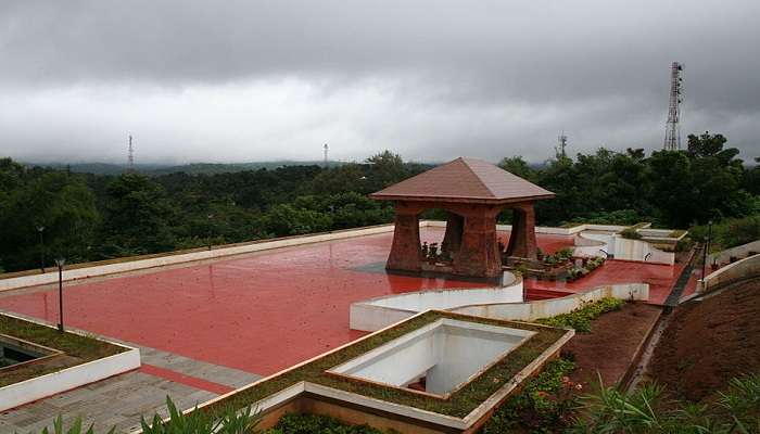 The beautiful view of Pazhassi Raja Tomb