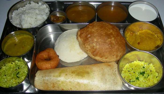  get the best south Indian Thali. 