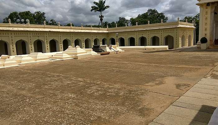 The tombs of other members of the family of Tipu Sultan.