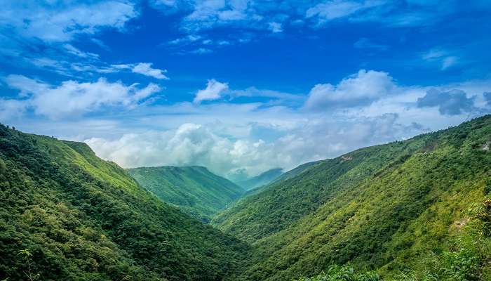 The best time to visit the Japfu Peak