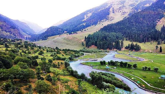 The majestic Betaab Valley in Pahalgam 