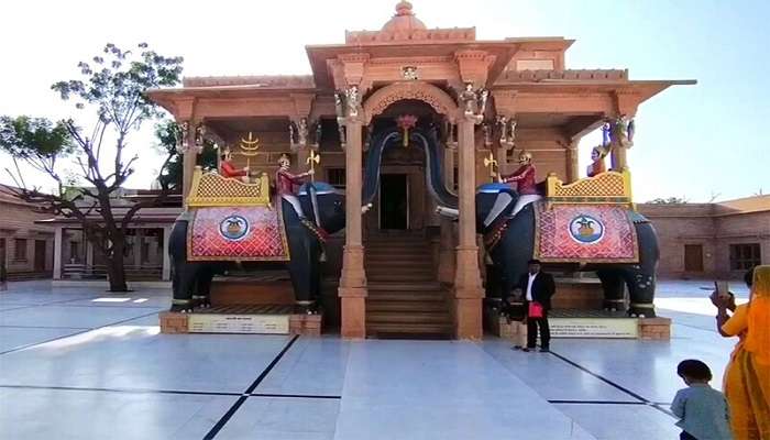 View of the renowned Brahma Temple to visit near the savitri temple pushkar.