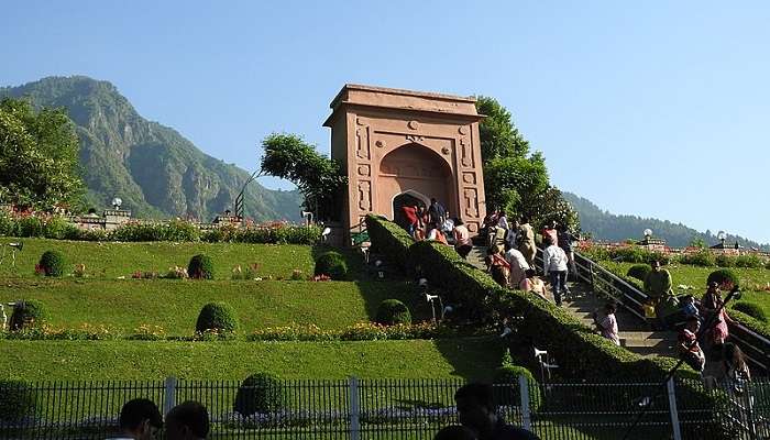 Chashme Shahi garden