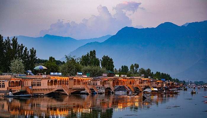 The houseboats in Dal Lake near Hotel Parimahal Srinagar