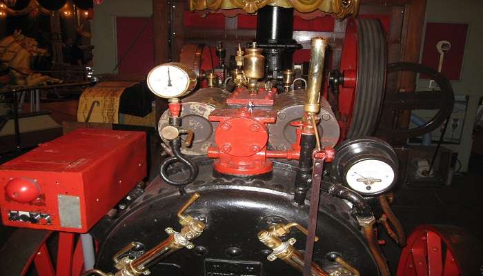 Stoomcarrousel engine.