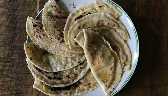 Enjoy bajre ki roti near Nal Sarovar Bird Sanctuary