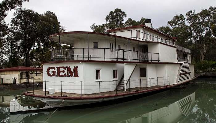 A view of the historical PS gem is a top thing to do in swan hill. 