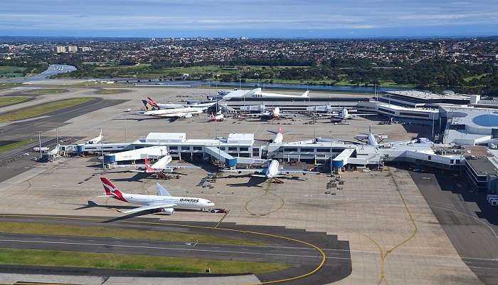 You can reach Ulladulla easily through Sydney Airport