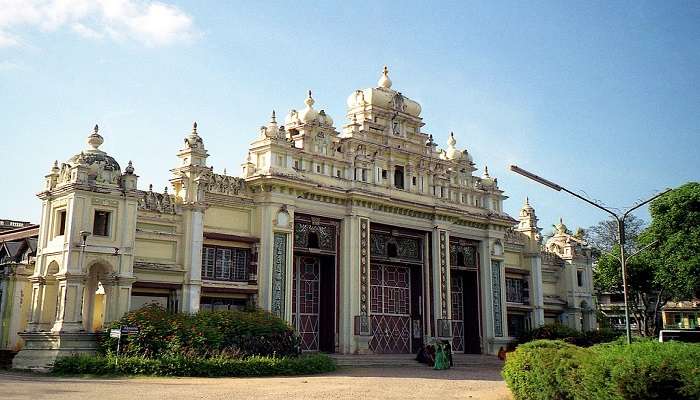 Jaganmohan Palace is a must-visit place.