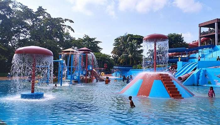 Water activities in an amusement park near the Anubhavi Subramaniar Temple.