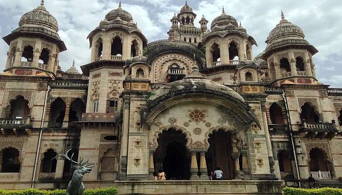 The outstanding architecture of the Lakshmi Vilas Palace.