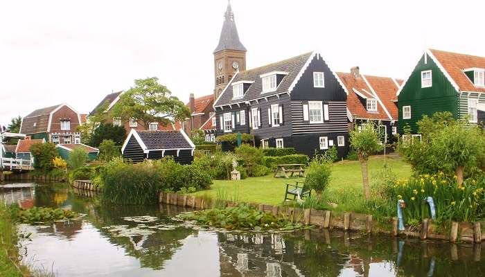 La vue incroyable de Marken island