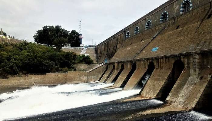 The renowned Mettur Dam across the Melagiri Hills