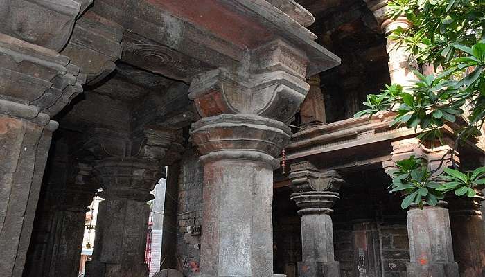 Visit Chaubis Khamba Temple belongs to the structural period.