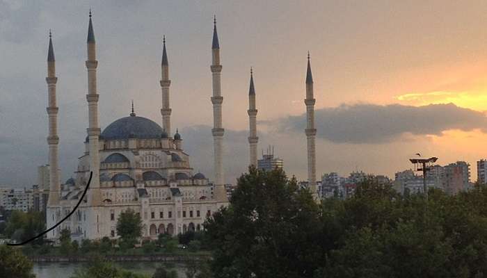 The majestic Sabancı Central Mosque in Adana, Turkey