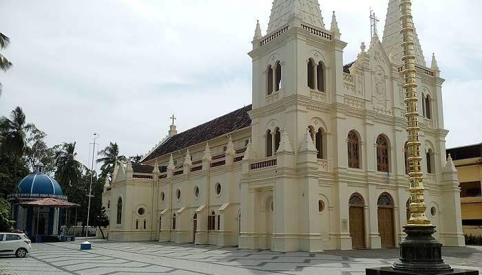 Beautiful Santa Cruz Cathedral mesmerising travellers at Vypin Island